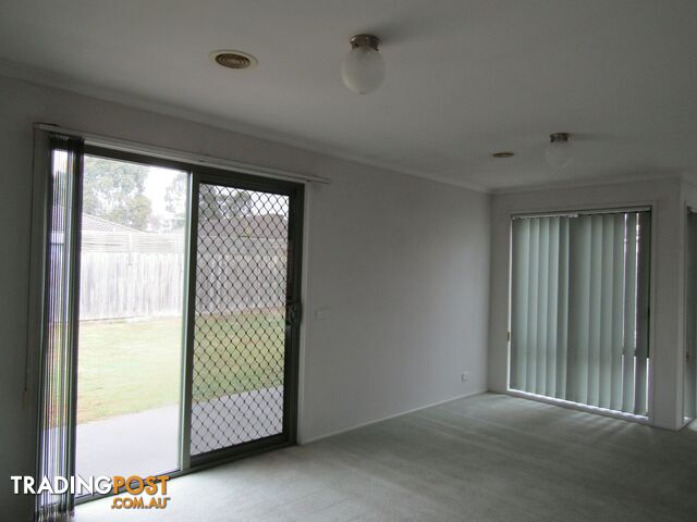 7 Woodside Close HAMPTON PARK VIC 3976