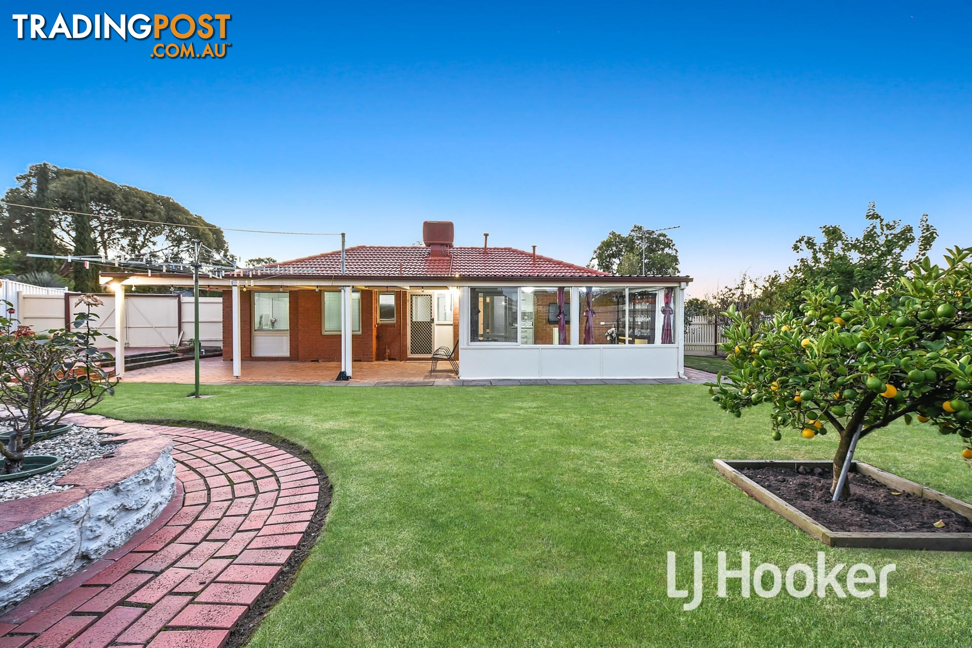 32 Broadwalk Grove ENDEAVOUR HILLS VIC 3802