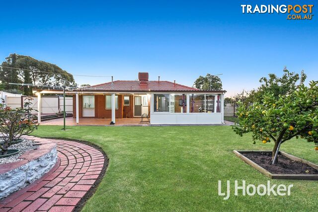 32 Broadwalk Grove ENDEAVOUR HILLS VIC 3802