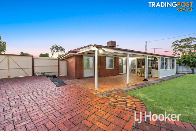 32 Broadwalk Grove ENDEAVOUR HILLS VIC 3802