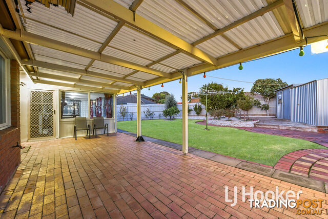 32 Broadwalk Grove ENDEAVOUR HILLS VIC 3802