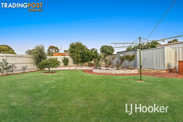 32 Broadwalk Grove ENDEAVOUR HILLS VIC 3802