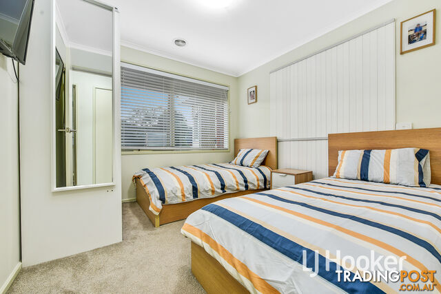 32 Broadwalk Grove ENDEAVOUR HILLS VIC 3802