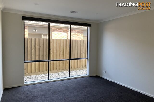 11 Camaro Drive CRANBOURNE EAST VIC 3977