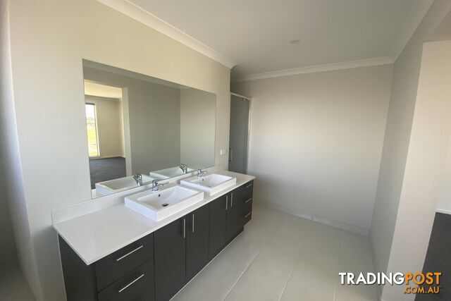 11 Camaro Drive CRANBOURNE EAST VIC 3977