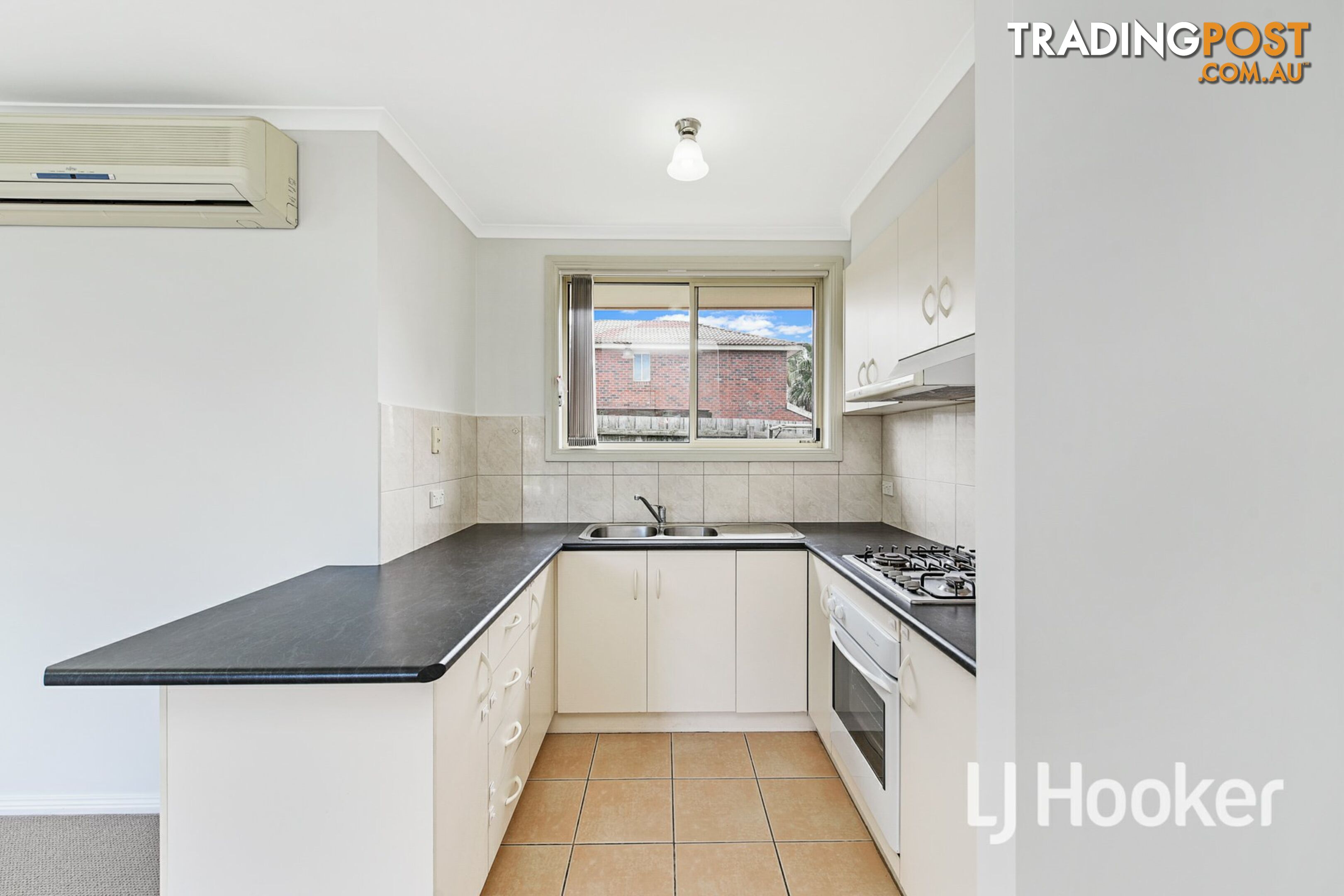 1/70-72 Robjant Street HAMPTON PARK VIC 3976