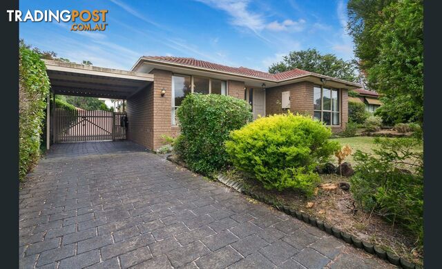 3 Marnebeck Court CRANBOURNE VIC 3977