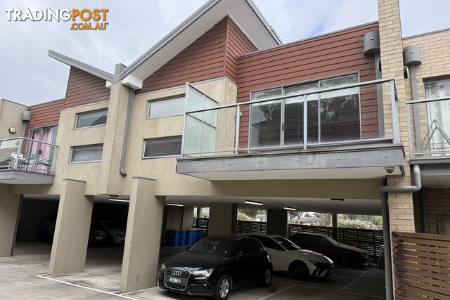 9 Hinterland Close LYNBROOK VIC 3975