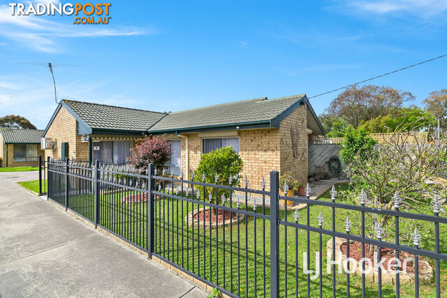 1/33 Ivan Crescent HAMPTON PARK VIC 3976