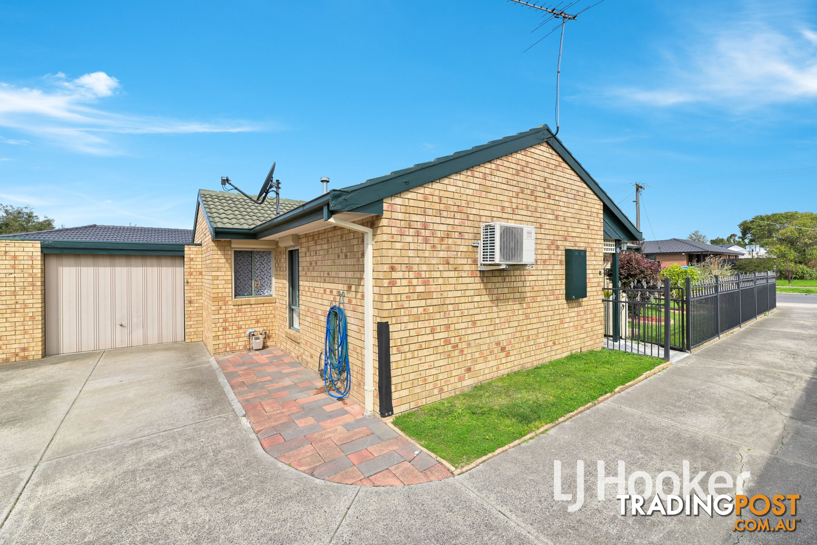 1/33 Ivan Crescent HAMPTON PARK VIC 3976