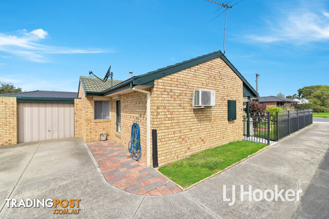 1/33 Ivan Crescent HAMPTON PARK VIC 3976