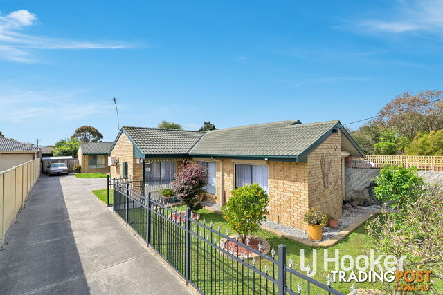 1/33 Ivan Crescent HAMPTON PARK VIC 3976