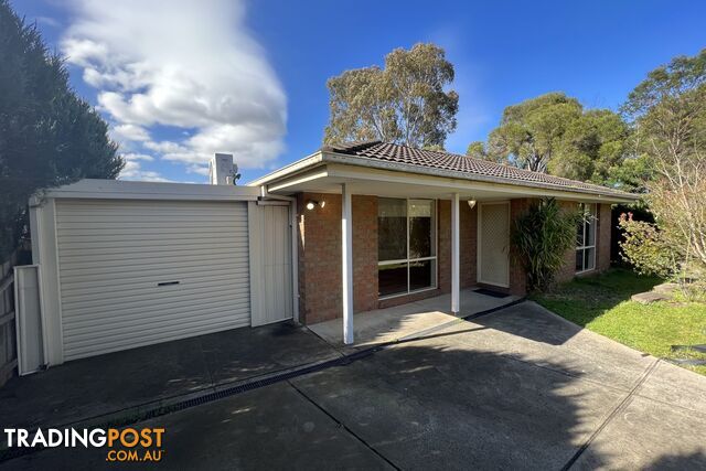 16 Redwood Avenue HAMPTON PARK VIC 3976