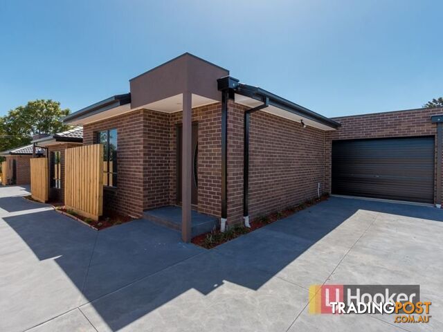3/10 Myrtle Grove DOVETON VIC 3177