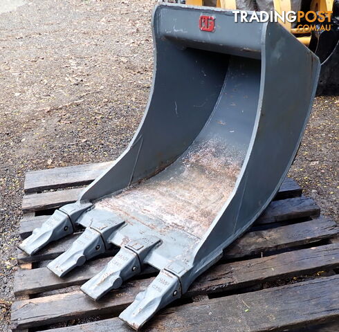 New 4-15 ton 600mm Doherty Excavator Deep Trenching Banana GP Bucket, No Headstock