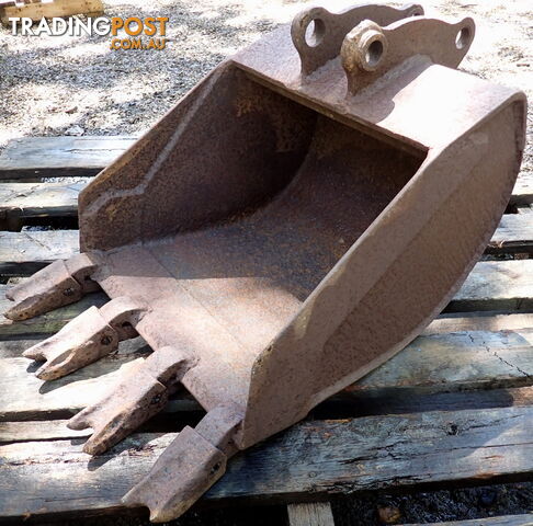 29mm pin, 450mm Excavator & Backhoe GP Digging & Trenching Bucket