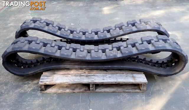 2 John Deere Track Loader / Excavator Rubber Tracks 320x86x52 suit Bobcat, JD, Komatsu, Kubota etc - photo 2 of 10