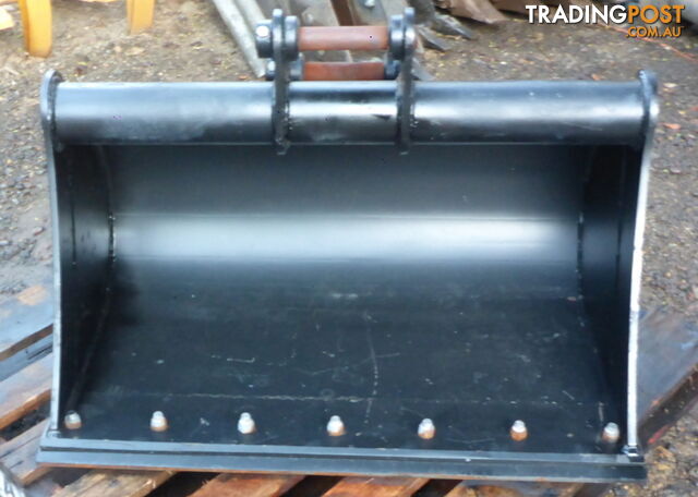 New 1.5-4 ton (35mm pin) 1000mm AHE Excavator Mud Batter Bucket (high capacity)