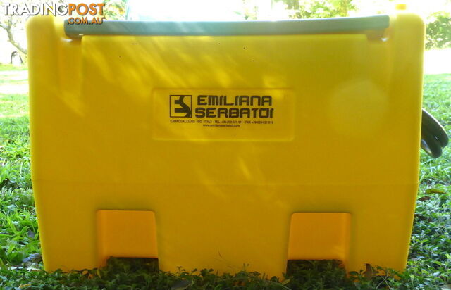 New Italian 220L Diesel Fuel Cell Tank with 12v Pump & Bowser trigger