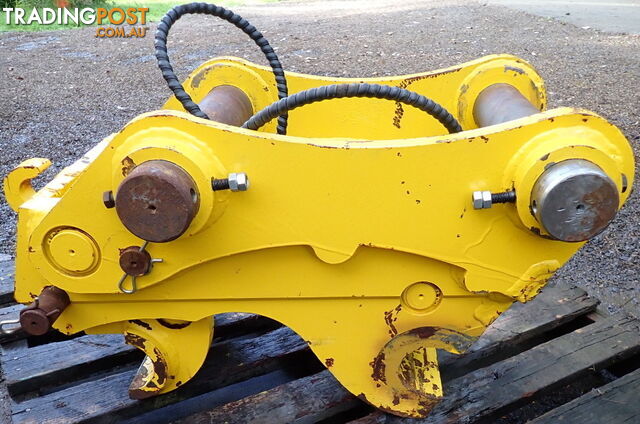 As New 22-40 ton (90mm pin) Hydraulic Excavator Quick Hitch Coupling