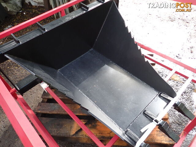 New Landy Skid Steer & Track Loader Tree Stump Removal Scoop Bucket