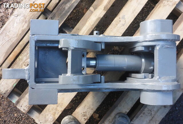 New 5-10 ton (50/60mm pin) Geith Hydraulic Excavator Quick Hitch Coupling suit Kobelco/Takeuchi etc.