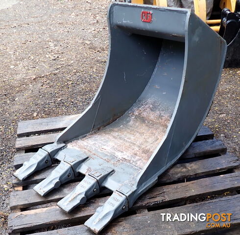 New 4-15 ton 600mm Doherty Excavator Deep Trenching Banana GP Bucket, No Headstock