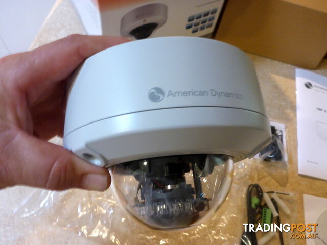 New Tyco / American Dynamics Illustra Flex 600 Mini Dome IP / CCTV Outdoor Security Camera