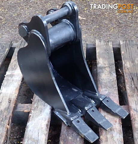 New 1-3 ton (30mm pin) 200mm Excavator GP Digging & Trenching Bucket