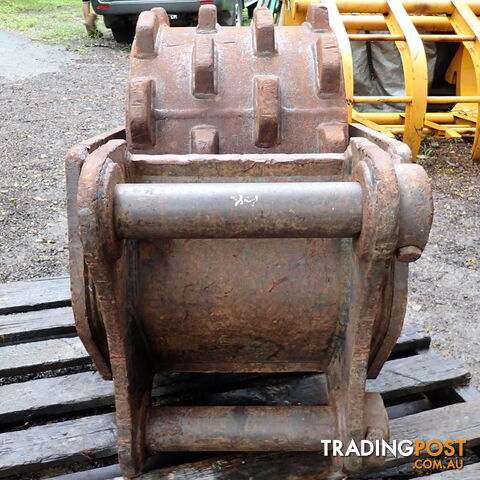 16-32 ton (80mm pin) 450mm Excavator Compaction Wheel