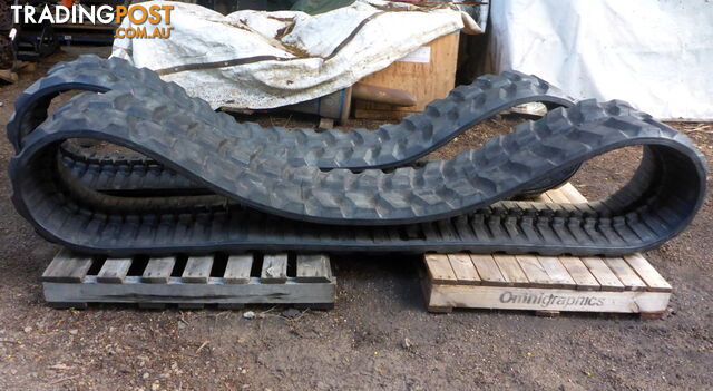 Genuine Komatsu PC95 Excavator Rubber Tracks 450x76x84