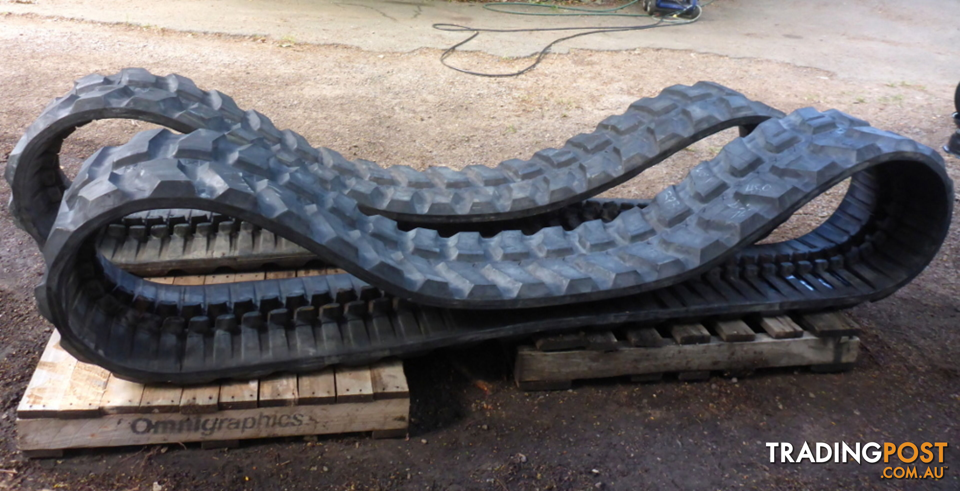 Genuine Komatsu PC95 Excavator Rubber Tracks 450x76x84