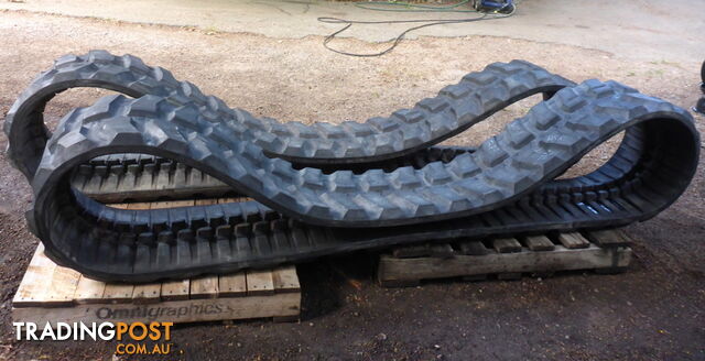 Genuine Komatsu PC95 Excavator Rubber Tracks 450x76x84