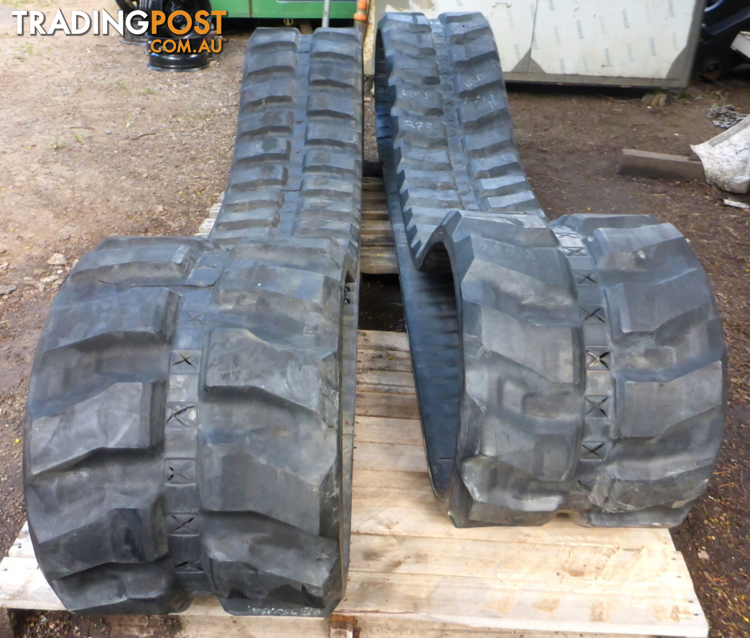 Genuine Komatsu PC95 Excavator Rubber Tracks 450x76x84