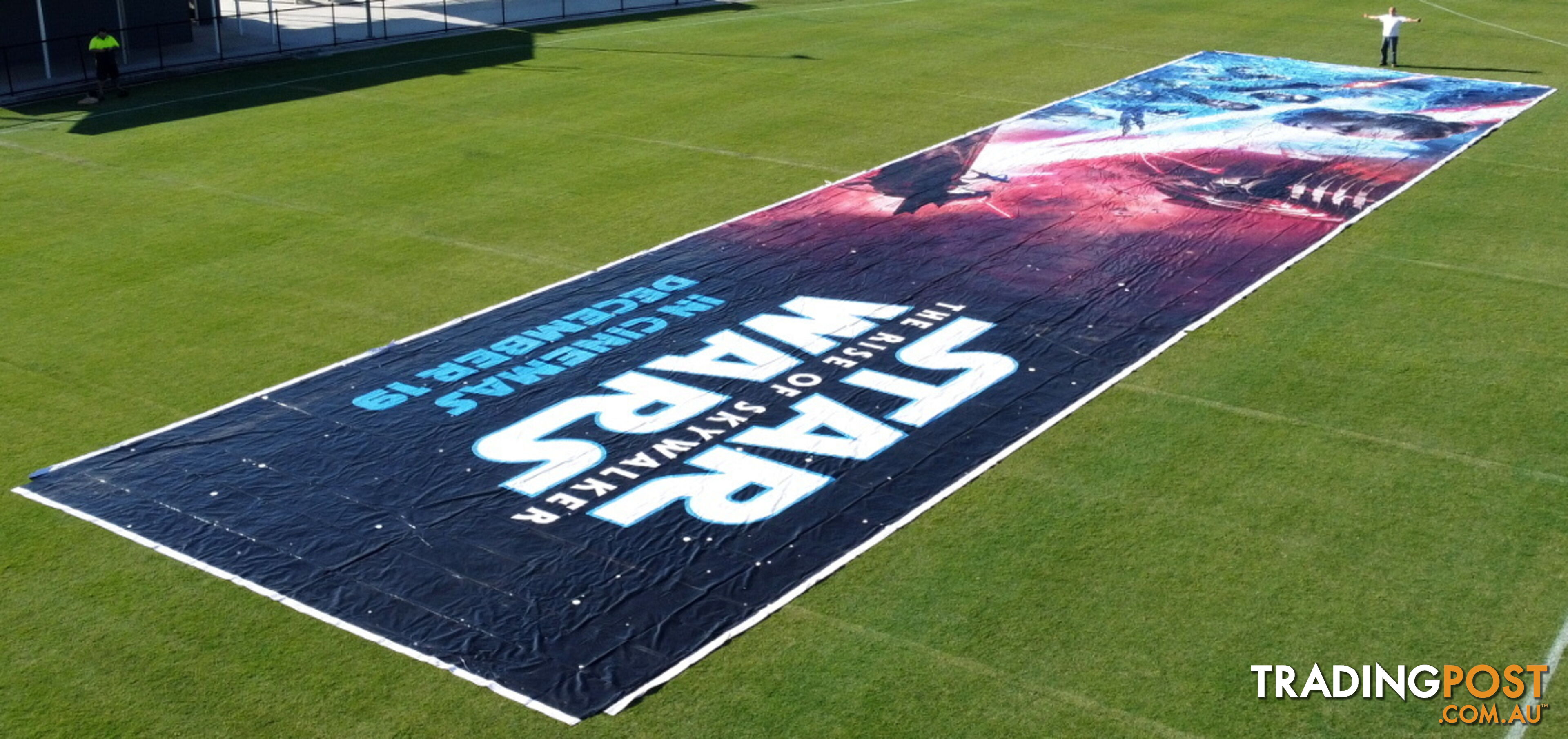 World's Largest Star Wars Poster 40m x 10m (400m2)