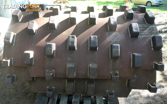 Padfoot Drum Roller Compactor Over Smooth Shell Kit 2130 x 1600mm for Ingersoll Rand - photo 5 of 10