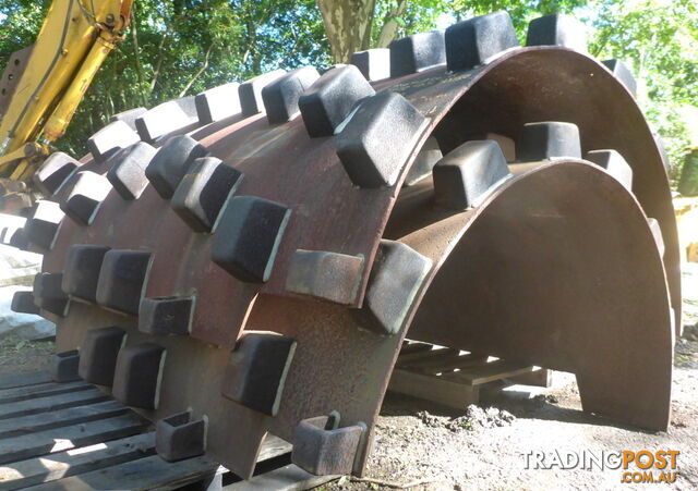 Padfoot Drum Roller Compactor Over Smooth Shell Kit 2130 x 1600mm for Ingersoll Rand - photo 4 of 10