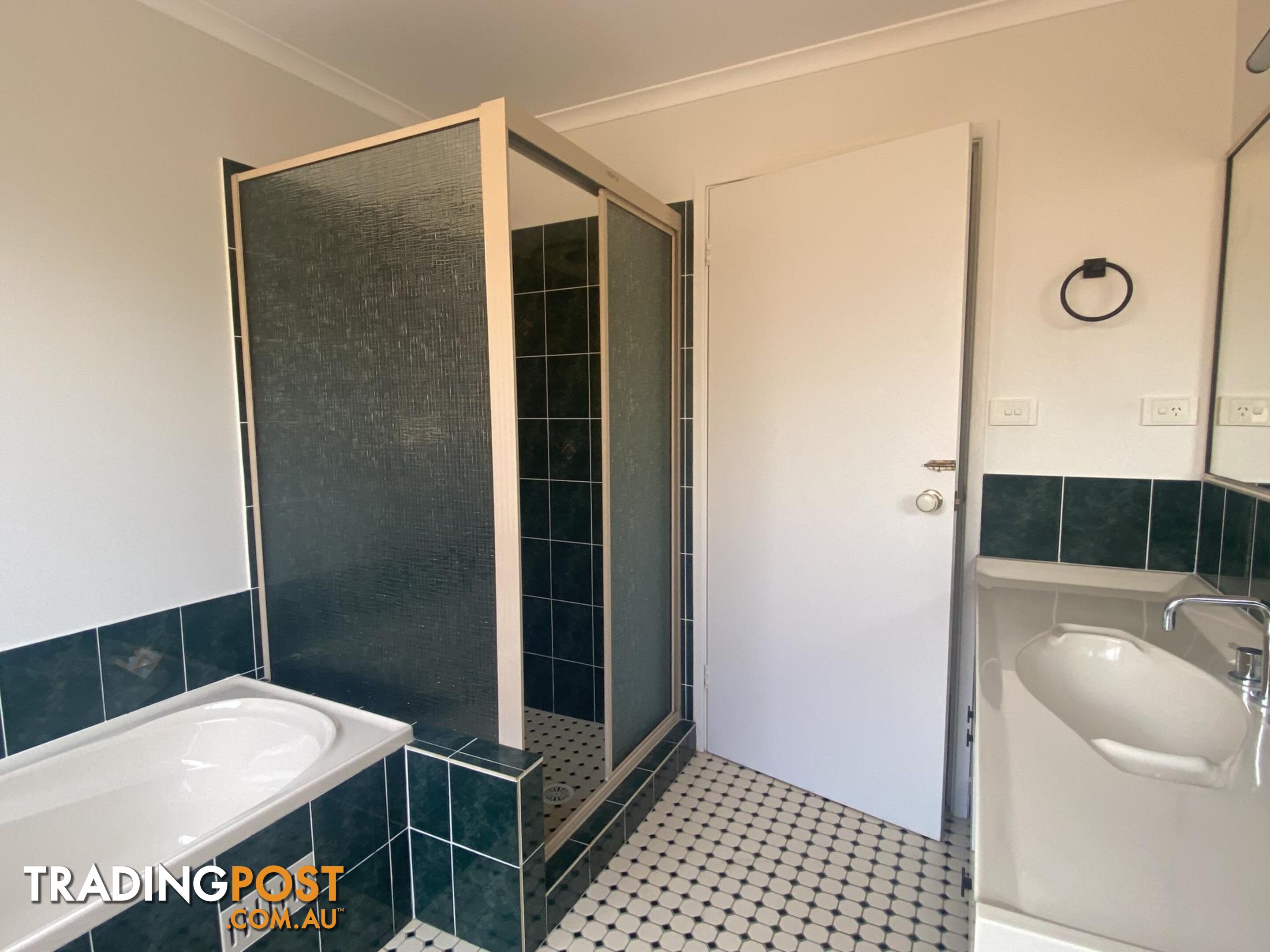 28 Wallaringa Street SURFSIDE NSW 2536