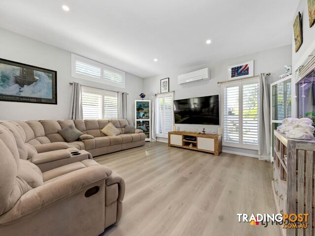 5 Escape Place MALUA BAY NSW 2536 - photo 2 of 25