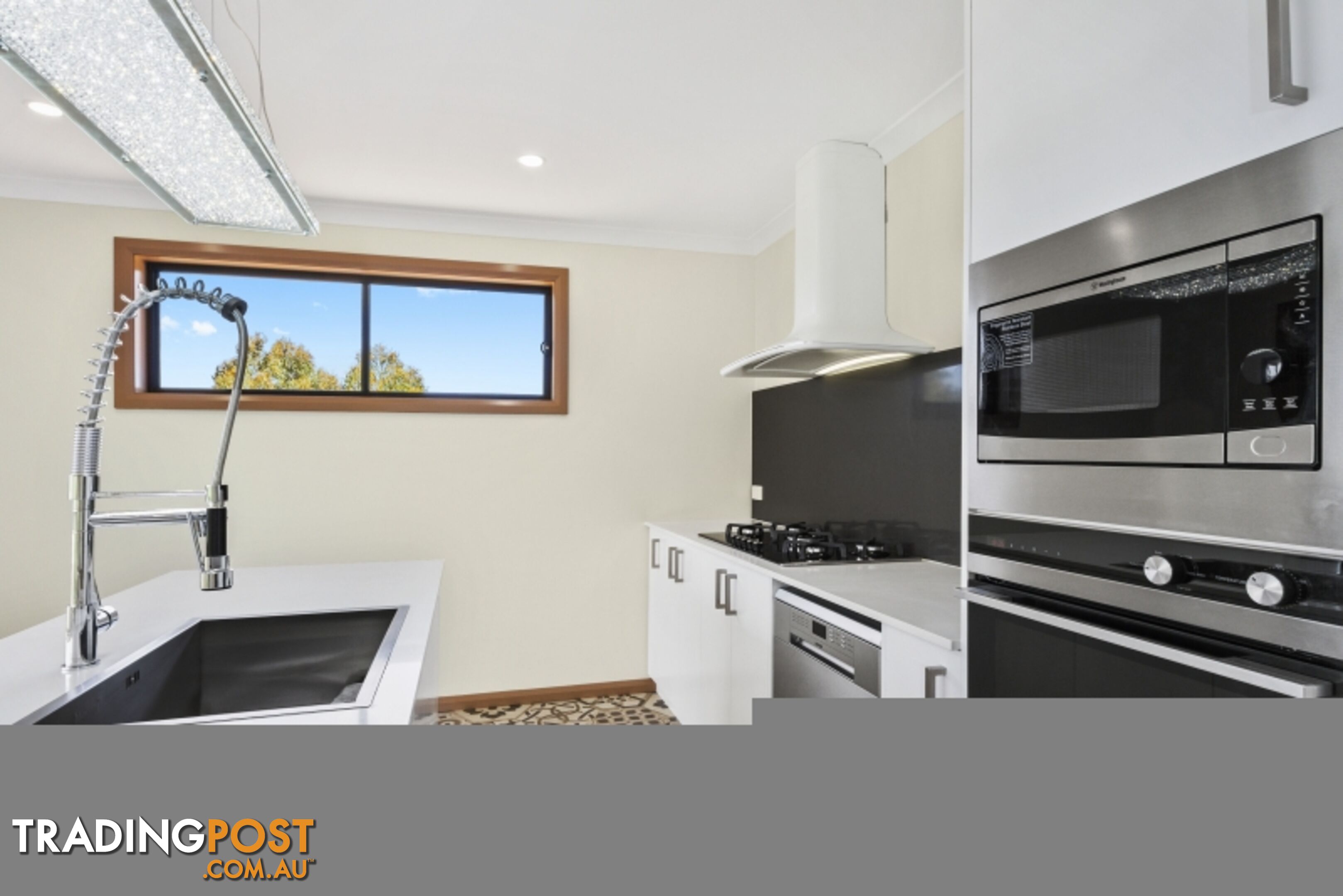 12 Courtenay Crescent LONG BEACH NSW 2536