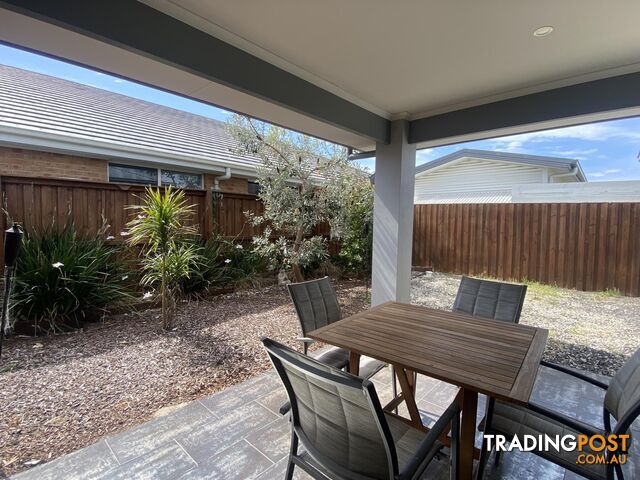 6 Bagarin Avenue TOMAKIN NSW 2537