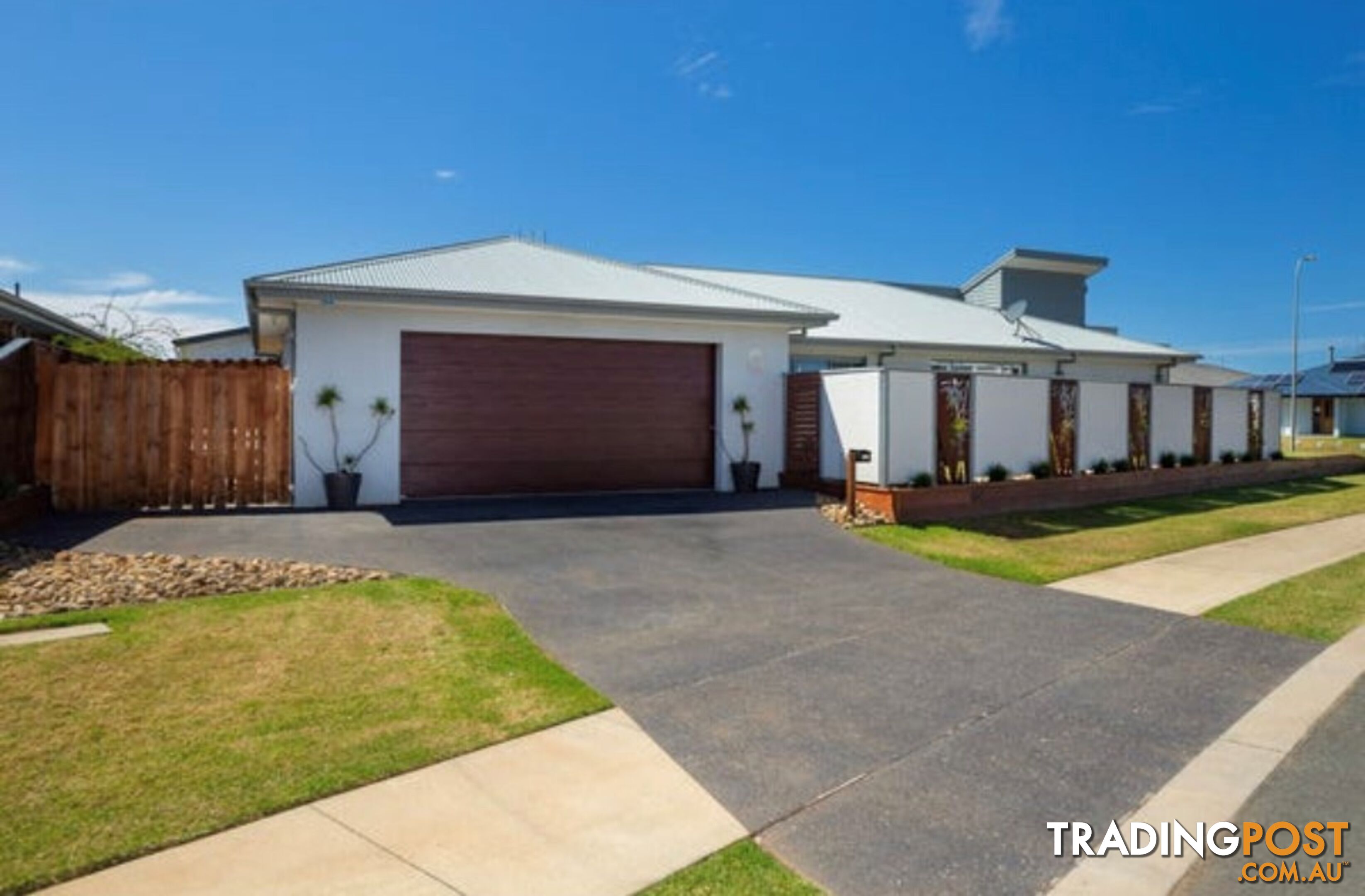 6 Bagarin Avenue TOMAKIN NSW 2537