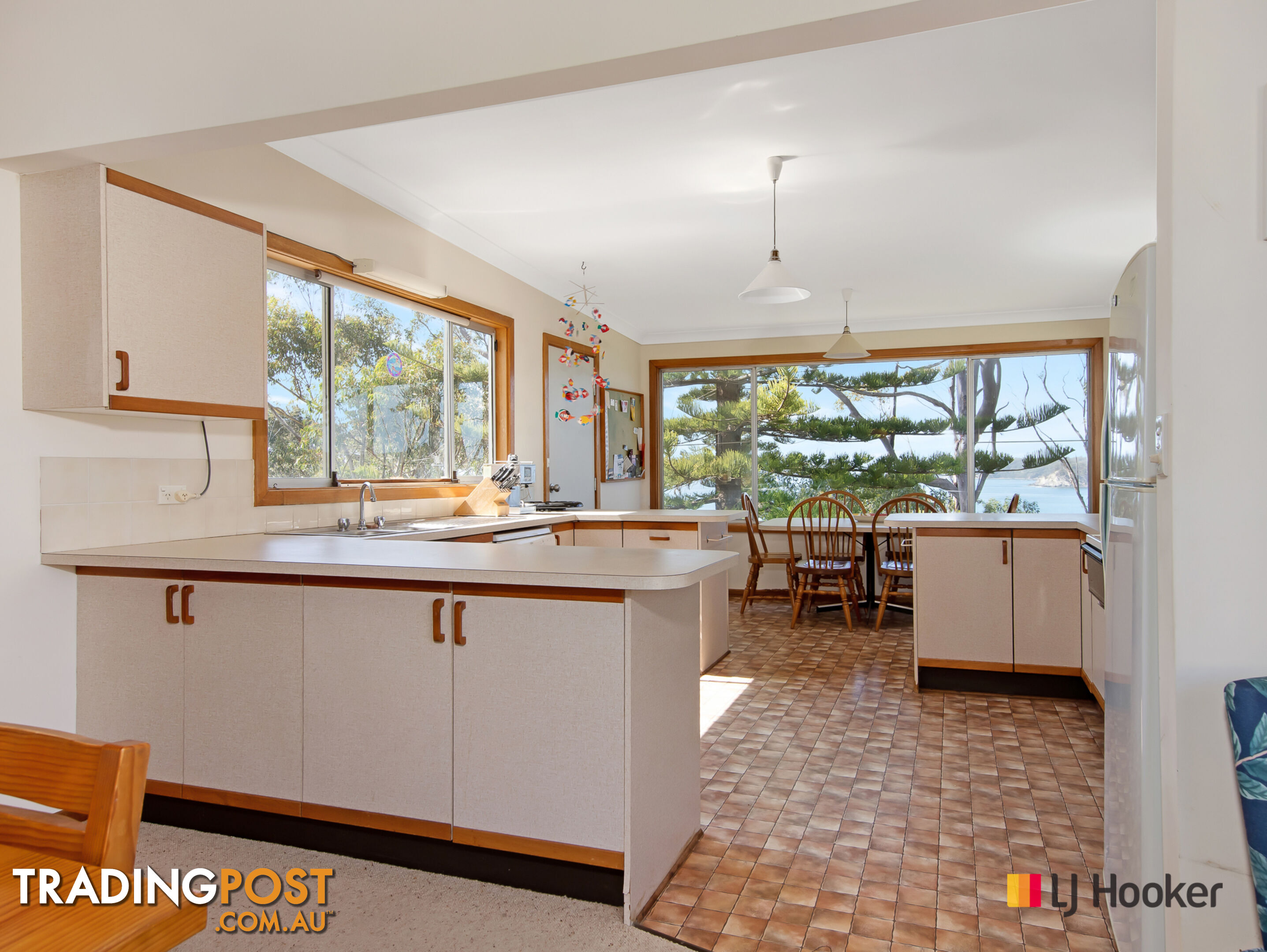 23 Barbara Crescent DENHAMS BEACH NSW 2536