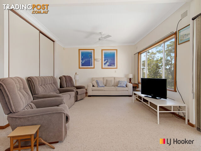 23 Barbara Crescent DENHAMS BEACH NSW 2536