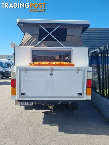 2019 Toyota Hilux 4X4 Motorhome - photo 5 of 32