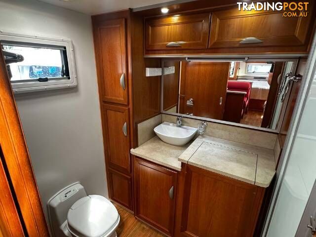 USED 2014 REGENT CRUISER CARAVAN