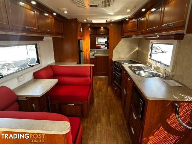 USED 2014 REGENT CRUISER CARAVAN