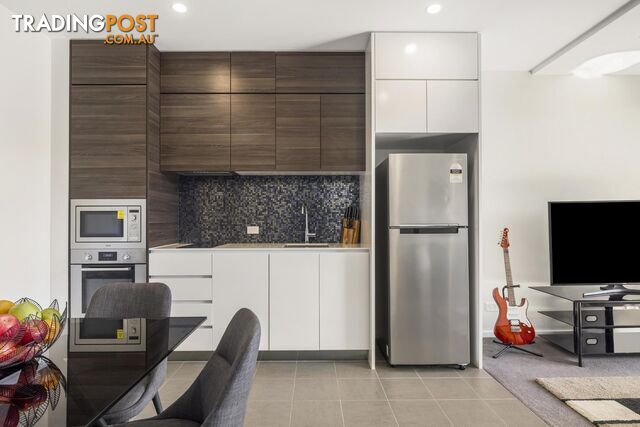 129/45 West Row CITY ACT 2601 - photo 4 of 12