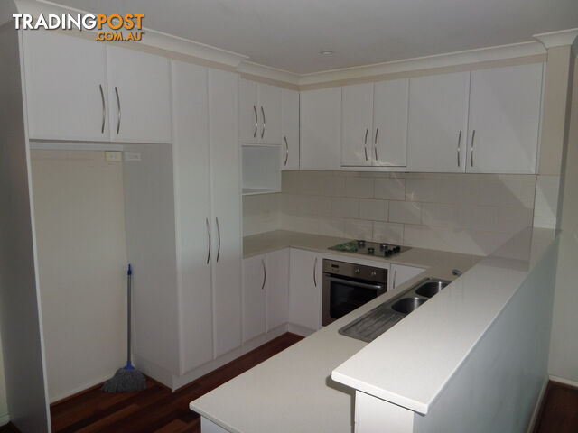 45 Farran Street GUNGAHLIN ACT 2912 - photo 5 of 9