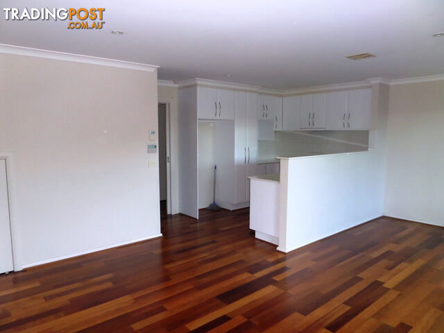 45 Farran Street GUNGAHLIN ACT 2912 - photo 2 of 9